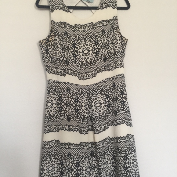 Skies are Blue black/white dress - Picture 1 of 4